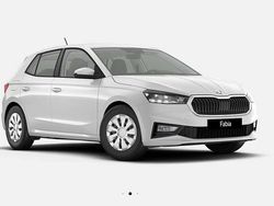 Weiß (moonweiss metallic) Neu 2025 Skoda Fabia Essence Limousine | 17.295 € (Superpreis)