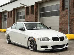 Weiß Gebraucht 2011 BMW 335 M Performance Coupé | 25.000 € (Teuer)