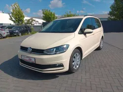 Hellelfenbein Gebraucht 2020 VW Touran Van / Kleinbus | 18.490 € (Superpreis)