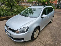 Silber Gebraucht 2011 VW Golf VI Trendline Kombi | 3.300 € (Fairer Preis)