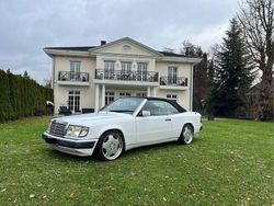 Weiß Gebraucht 1993 Mercedes E320 AMG Cabrio | 19.990 €