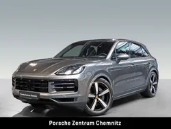 Grau Gebraucht 2024 Porsche Cayenne SUV | 121.950 € (Superpreis)