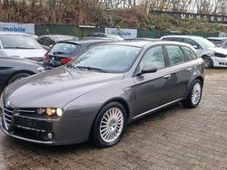 Grau Gebraucht 2007 Alfa Romeo 159 Kombi | 3.700 € (Teuer)