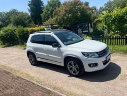 Weiß Gebraucht 2014 VW Tiguan R-line SUV | 9.950 € (Fairer Preis)