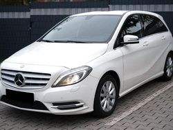 Weiß Gebraucht 2013 Mercedes B180 Van / Kleinbus | 10.290 € (Fairer Preis)