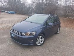 Blau Gebraucht 2017 VW Golf Sportsvan Comfortline Van / Kleinbus | 12.450 € (Guter Preis)