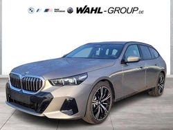 Grau Neu 2025 BMW 520 M Sport Kombi | 64.290 € (Fairer Preis)