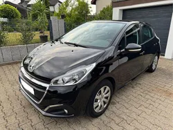Schwarz Gebraucht 2017 Peugeot 208 Active Kleinwagen | 5.900 € (Fairer Preis)