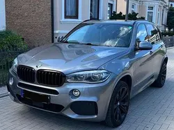 Grau Gebraucht 2016 BMW X5 SUV | 29.900 € (Teuer)
