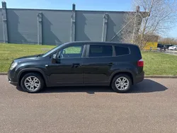 Schwarz Gebraucht 2012 Chevrolet Orlando LT Van / Kleinbus | 7.600 € (Fairer Preis)