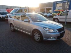 Silber Gebraucht 2009 Skoda Octavia Ambiente Kombi | 4.400 € (Fairer Preis)