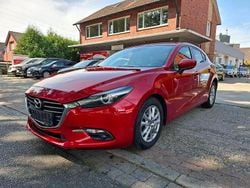 Rot Gebraucht 2018 Mazda 3 Exclusive-Line Limousine | 13.990 € (Fairer Preis)