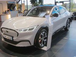 Space white Gebraucht 2024 Ford Mustang Mach-E Premium SUV | 54.990 € (Teuer)