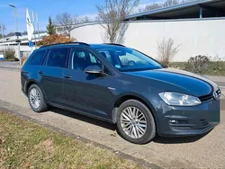 Grau Gebraucht 2015 VW Golf VII Cup Kombi | 8.799 € (Fairer Preis)