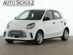 Weiß Gebraucht 2022 Smart ForFour Electric Drive Limousine | 11.552 € (Fairer Preis)