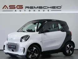 Weiß Gebraucht 2020 Smart ForTwo Electric Drive Passion Limousine | 8.900 € (Guter Preis)