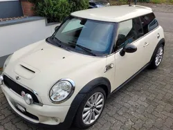 Weiß Gebraucht 2010 Mini Cooper S Coupé Coupé | 8.500 €