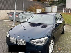 Blau Gebraucht 2015 BMW 118 Urban Line Kleinwagen | 7.499 € (Guter Preis)