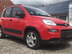 Rot Gebraucht 2022 Fiat Panda Kleinwagen | 9.950 € (Guter Preis)