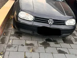 Schwarz Gebraucht 2003 VW Golf IV Kleinwagen | 600 € (Superpreis)