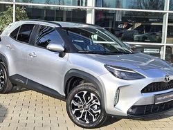 Schimmering silber metallic Neu 2025 Toyota Yaris Cross SUV | 28.990 € (Fairer Preis)