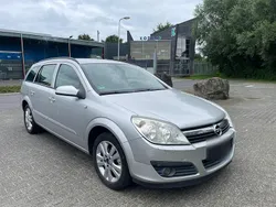 Grau Gebraucht 2005 Opel Astra Kombi | 750 € (Superpreis)