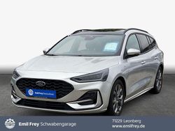 Silber Gebraucht 2023 Ford Focus ST-Line Kombi | 21.500 € (Guter Preis)