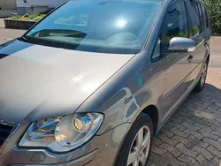 Grau Gebraucht 2008 VW Touran United Van / Kleinbus | 5.250 € (Etwas zu teuer)