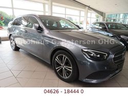 Grau Gebraucht 2022 Mercedes E220 Limousine | 32.900 € (Fairer Preis)