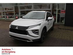 Weiß Gebraucht 2022 Mitsubishi Eclipse Cross Plus SUV | 21.950 € (Fairer Preis)