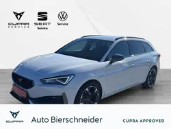 Weiss Gebraucht 2024 Cupra Leon Kombi | 31.750 € (Fairer Preis)