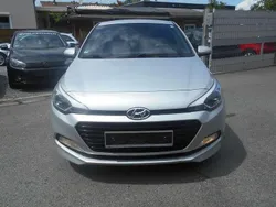 Sleek silver Gebraucht 2017 Hyundai i20 YES! Kleinwagen | 5.899 € (Superpreis)