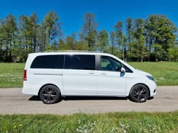Weiß Gebraucht 2016 Mercedes V220 Edition Van / Kleinbus | 34.500 € (Fairer Preis)