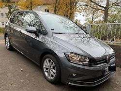 Grau Gebraucht 2018 VW Golf Sportsvan Comfortline Van / Kleinbus | 19.800 € (Teuer)