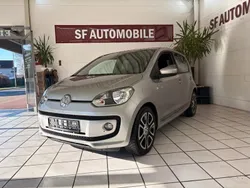 Silber Gebraucht 2016 VW up! CLUB Kleinwagen | 7.800 € (Guter Preis)