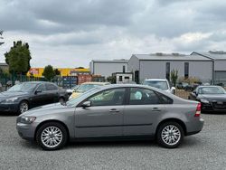 Silber Gebraucht 2004 Volvo S40 Kinetic Limousine | 900 € (Superpreis)