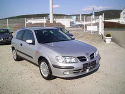 Silber metallic Gebraucht 2001 Nissan Almera Limousine | 500 € (Fairer Preis)