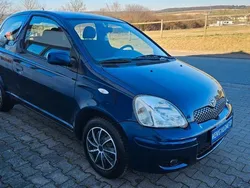 Dark blue mica metallic Gebraucht 2005 Toyota Yaris Edition Kleinwagen | 2.450 € (Fairer Preis)