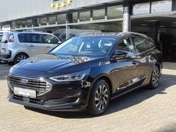 Schwarz metallic Gebraucht 2023 Ford Focus Titanium | 21.050 € (Etwas zu teuer)