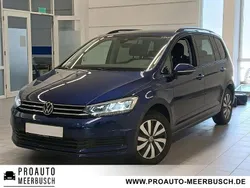 Blau Gebraucht 2024 VW Touran Comfortline Van / Kleinbus | 28.800 € (Guter Preis)