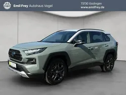Grün Gebraucht 2024 Toyota RAV4 Hybrid SUV | 44.990 € (Etwas zu teuer)