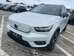 Silber Gebraucht 2021 Volvo XC40 R-Design SUV | 17.800 € (Superpreis)