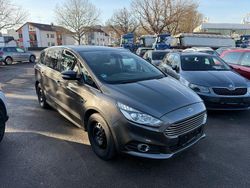 Grau Gebraucht 2018 Ford S-MAX Business Edition Van / Kleinbus | 9.990 € (Guter Preis)