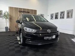 Schwarz Gebraucht 2019 VW Touran Highline Van / Kleinbus | 22.890 € (Fairer Preis)