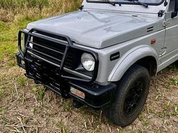Grau Gebraucht 1988 Suzuki Samurai SUV | 8.700 €