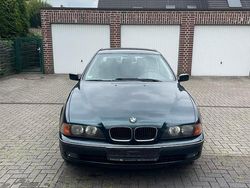 Grün Gebraucht 1996 BMW 523 Limousine | 3.500 € (Etwas zu teuer)