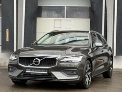 Grau Gebraucht 2020 Volvo V60 Momentum Kombi | 24.900 € (Superpreis)