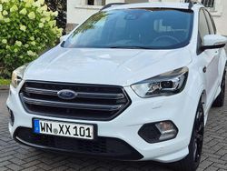Weiß Gebraucht 2018 Ford Kuga ST-Line SUV | 15.600 € (Fairer Preis)