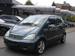 Violet Gebraucht 2004 Mercedes A160 Elegance Van / Kleinbus | 990 € (Etwas zu teuer)