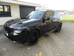 Schwarz Gebraucht 2024 BMW X5 Comfort Edition SUV | 89.000 € (Fairer Preis)